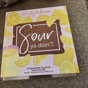 Sour ya doin' eyeshadow pallette